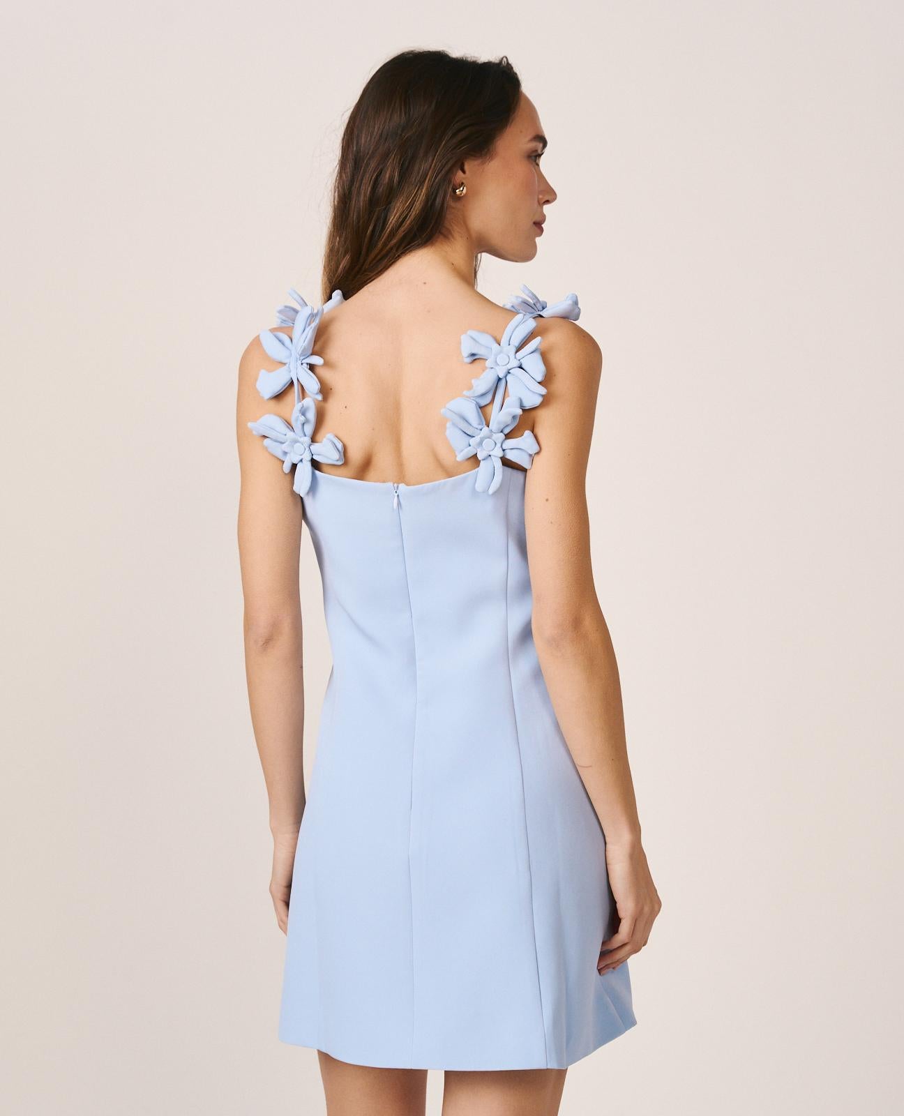 alma-en-pena-floral-straps-minikleid-tr-gerkleid-hellblau-aus-krepp-mit-blumen image 7