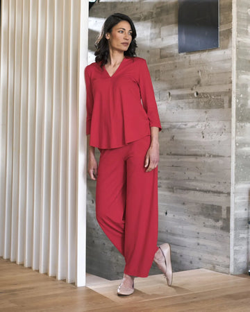 alembika-essential-v-ausschnitt-top-red-rose image 2