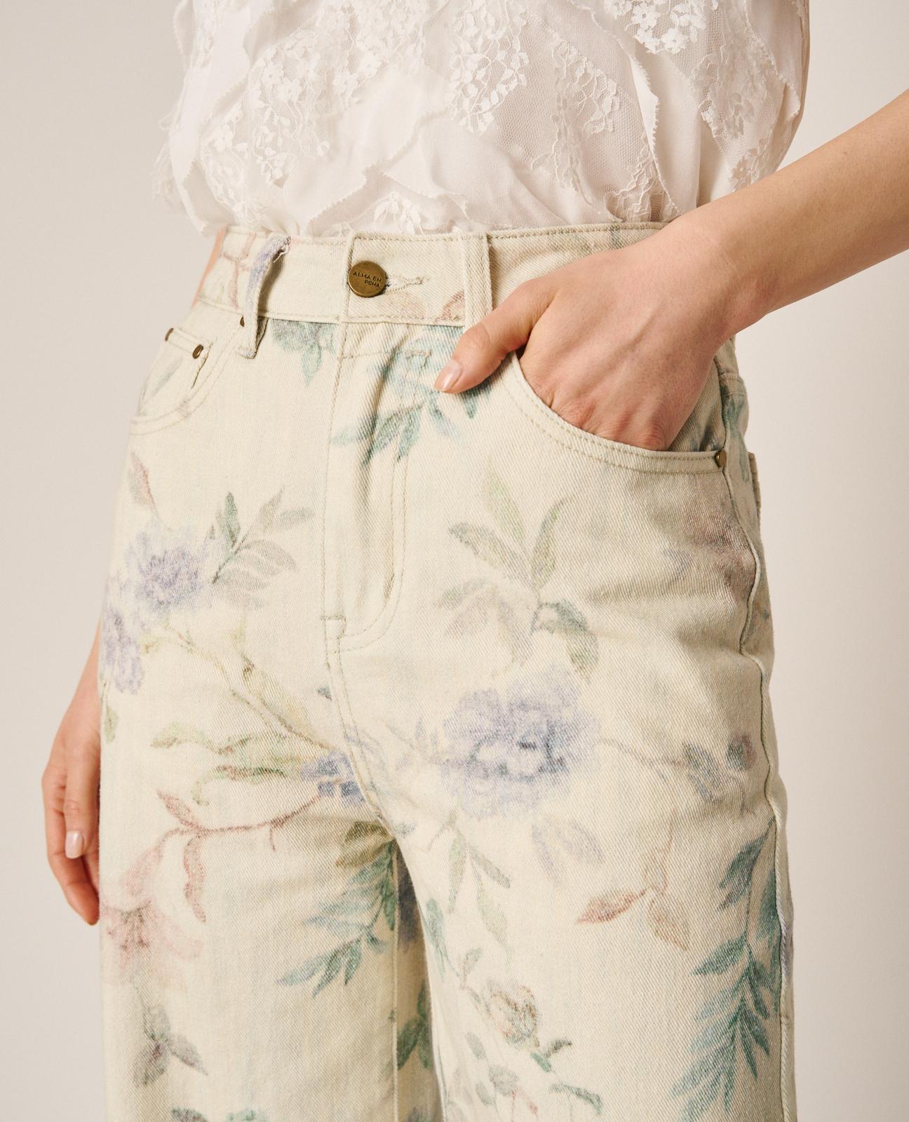 alma-en-pena-floral-print-high-waist-jeans-multicolor-blumenprint image 5