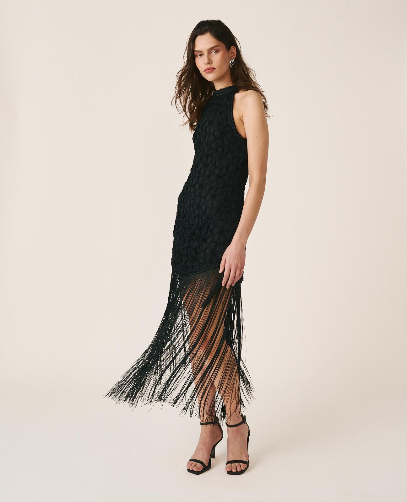 alma-en-pena-fringed-midi-neckholder-kleid-schwarz image 2