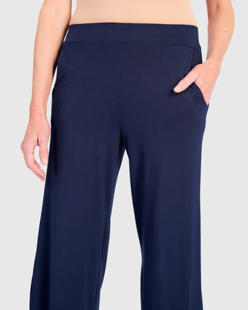 alembika-essential-flow-pants-navy-jerseyhose-dunkelblau image 3