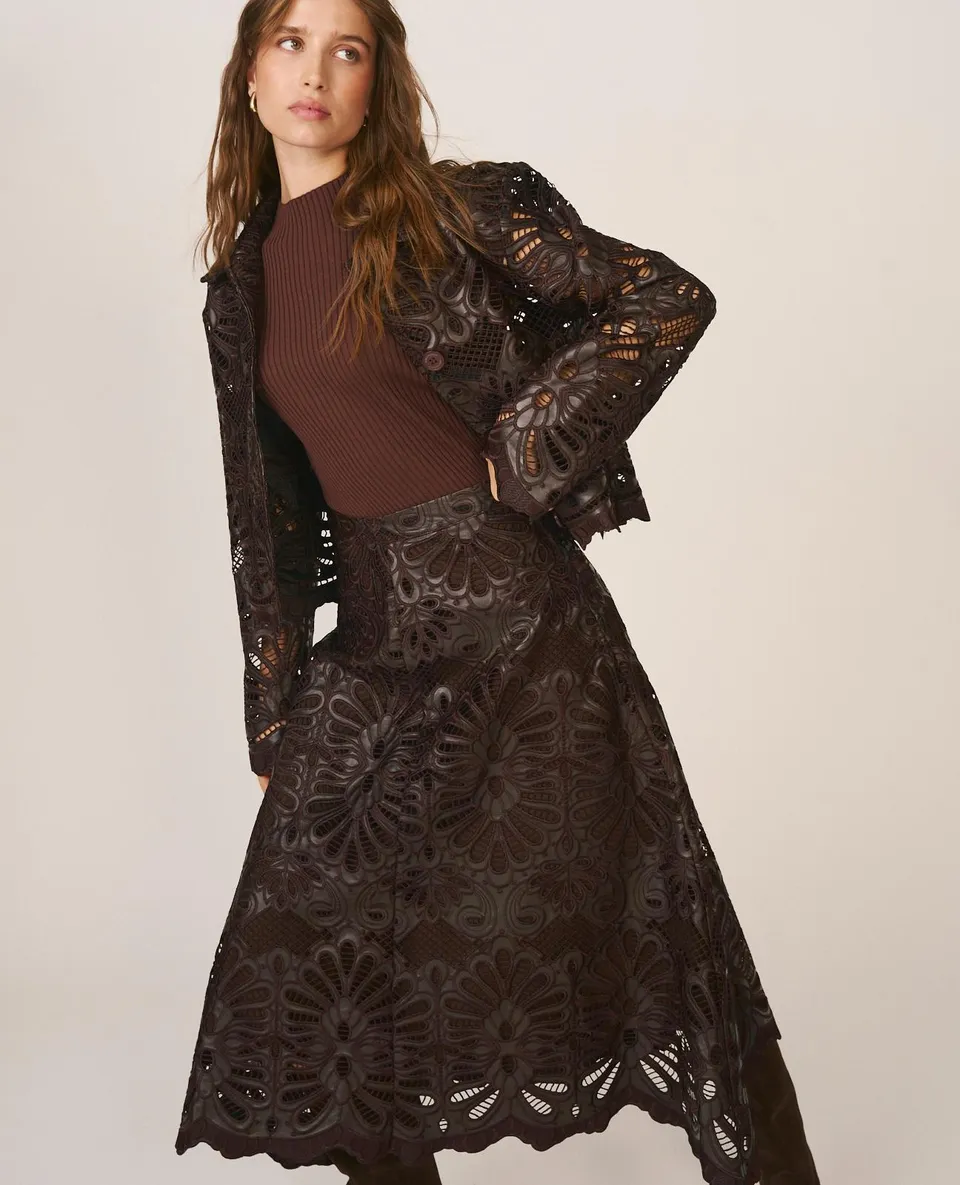 alma-en-pena-kunstleder-jacke-openwork-arabeske-bordeaux image 1