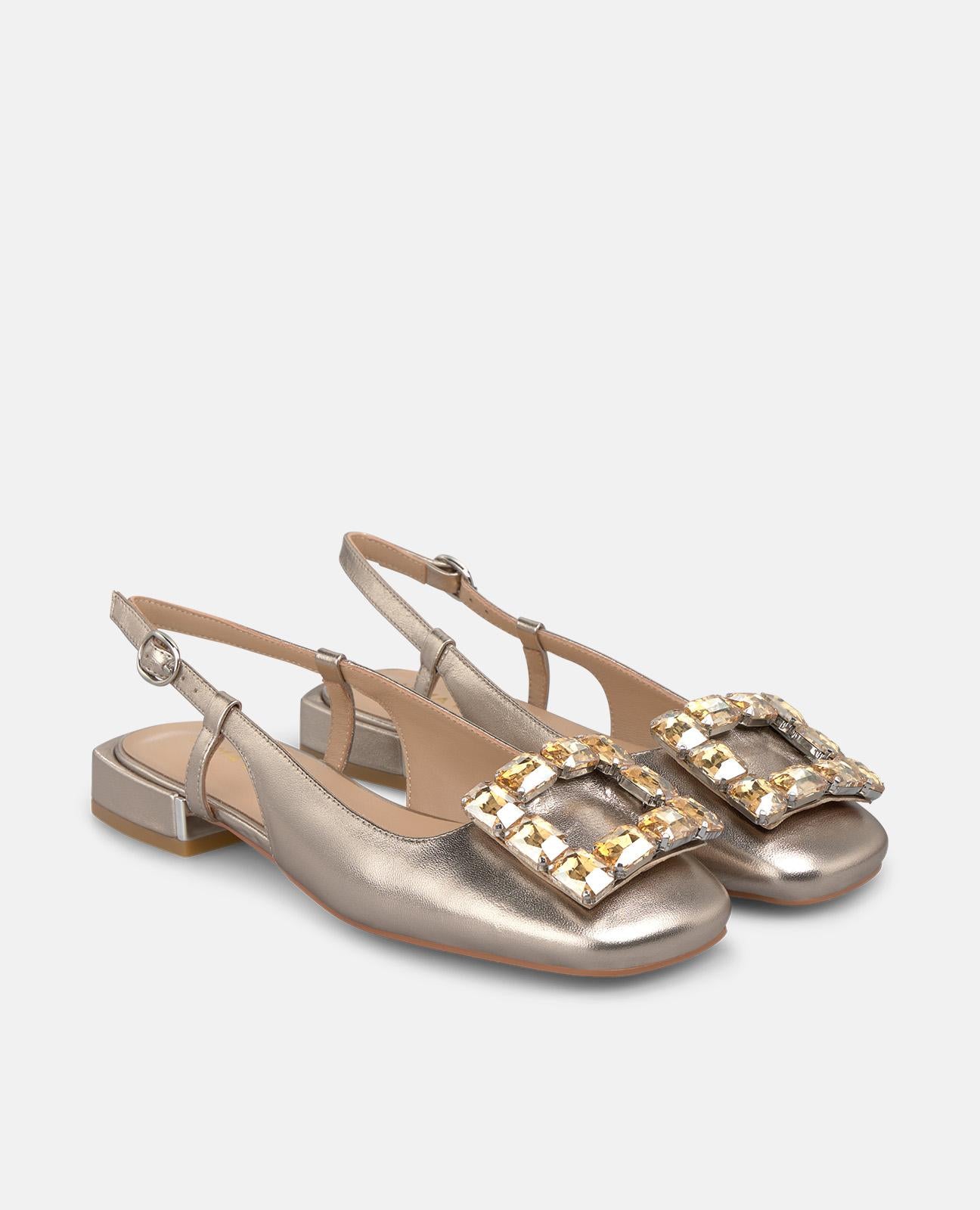 alma-en-pena-slingback-flachschuh-mit-metallschnalle-bronze-2-cm image 2