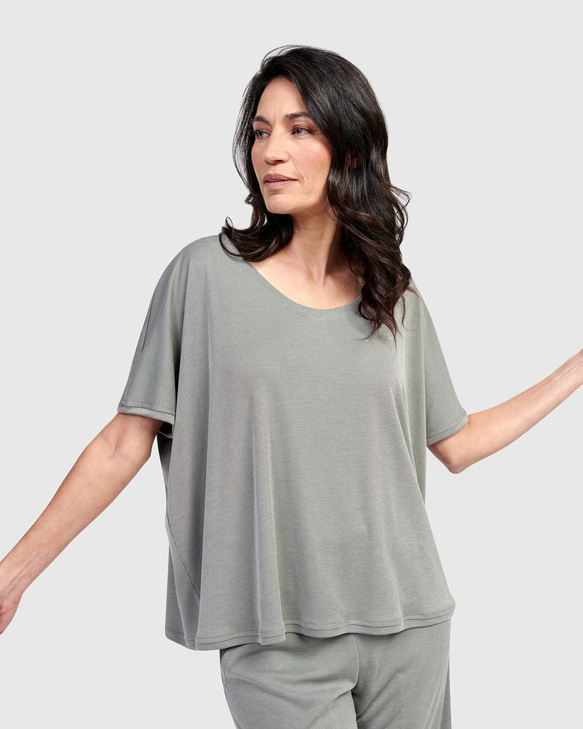 alembika-essential-breeze-tee-saladine-lockeres-boxy-t-shirt image 1