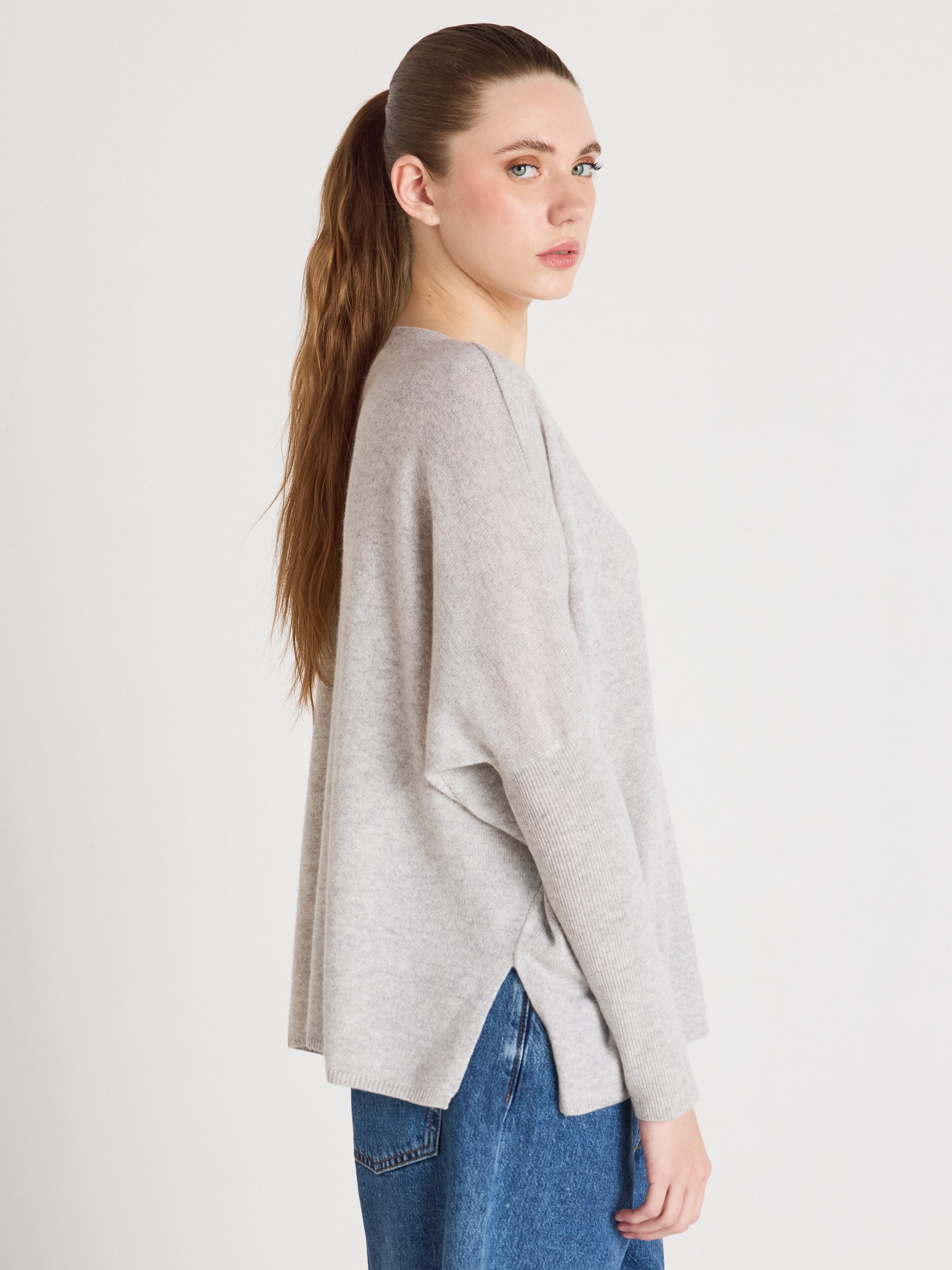 absolut-camille-kaschmir-poncho-pullover-v-ausschnitt-hellgrau image 3