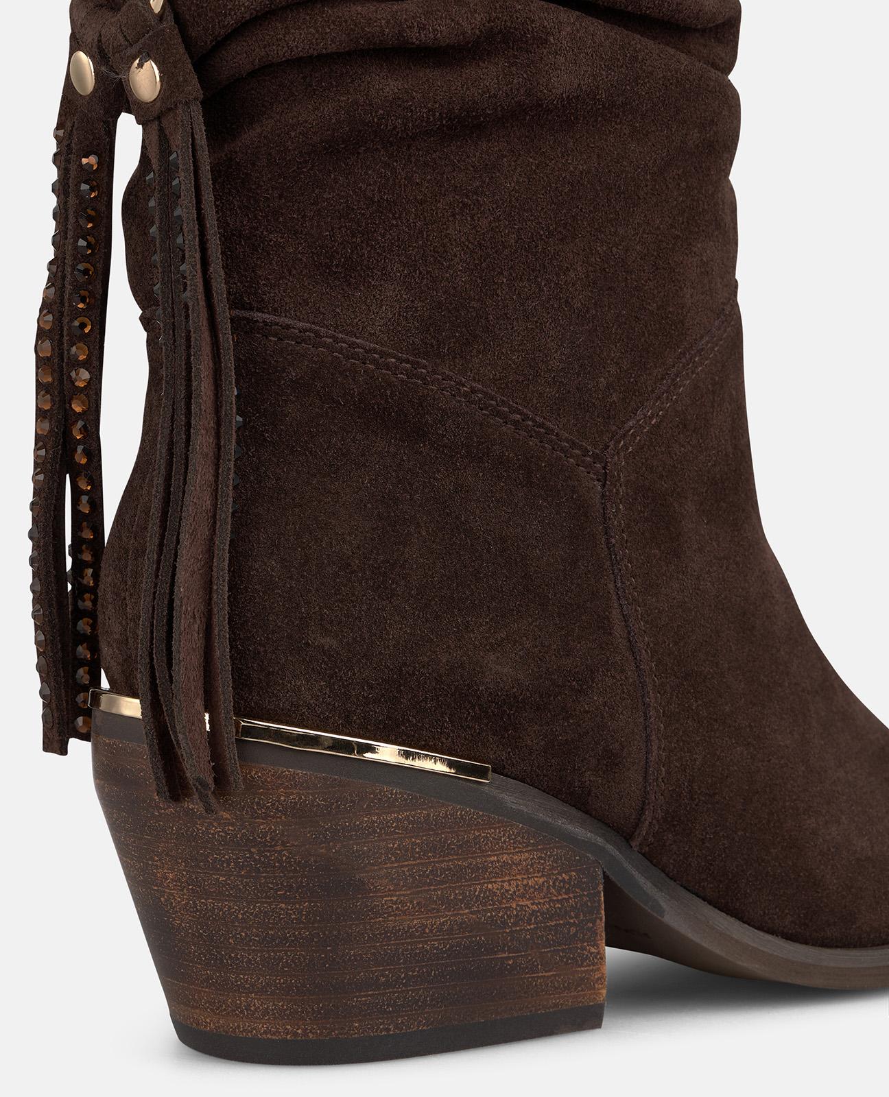 alma-en-pena-stiefelette-braun-suede-fransen-blockabsatz-6-5-cm image 4