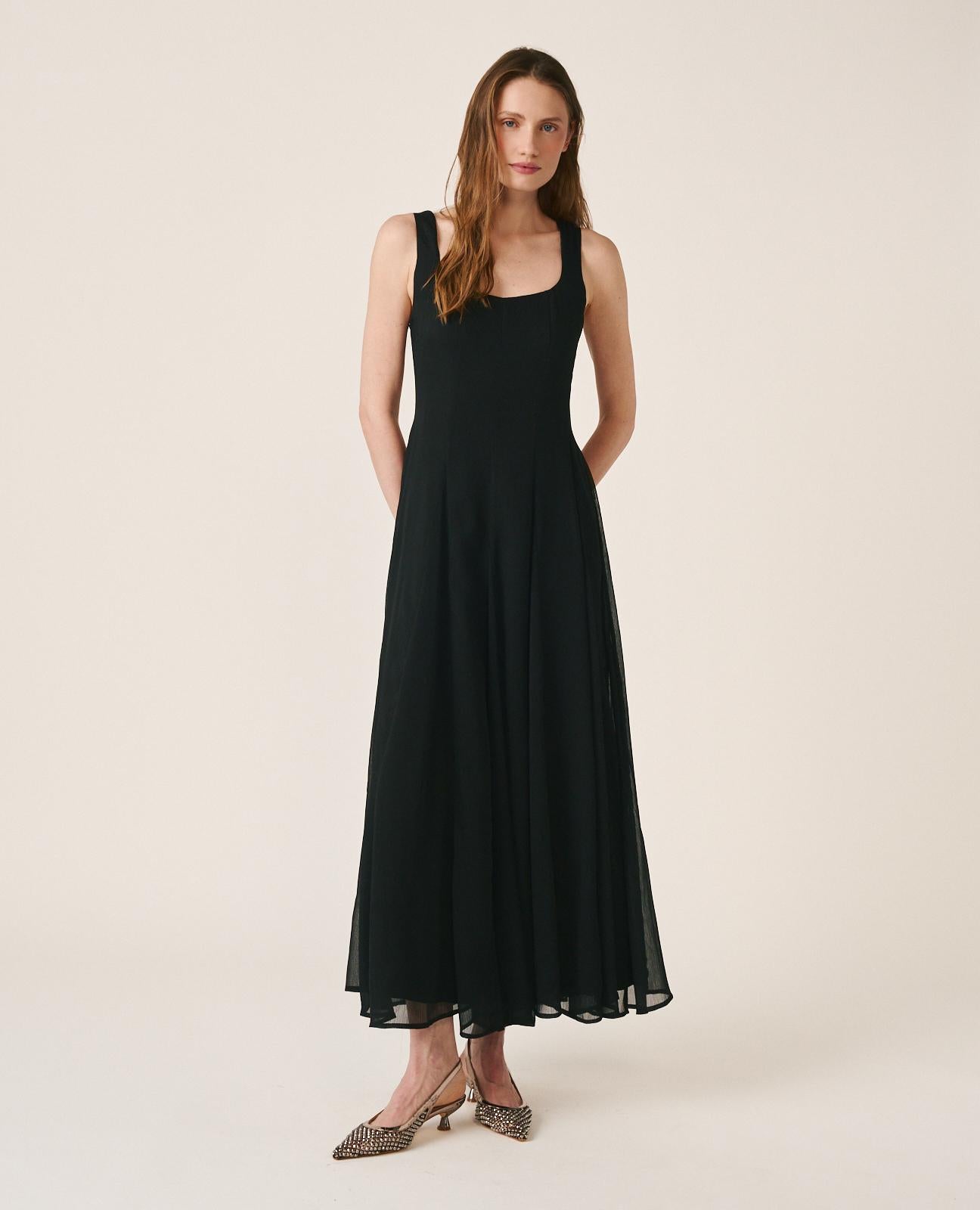 alma-en-pena-midi-chiffonkleid-schwarz-a-linie image 3