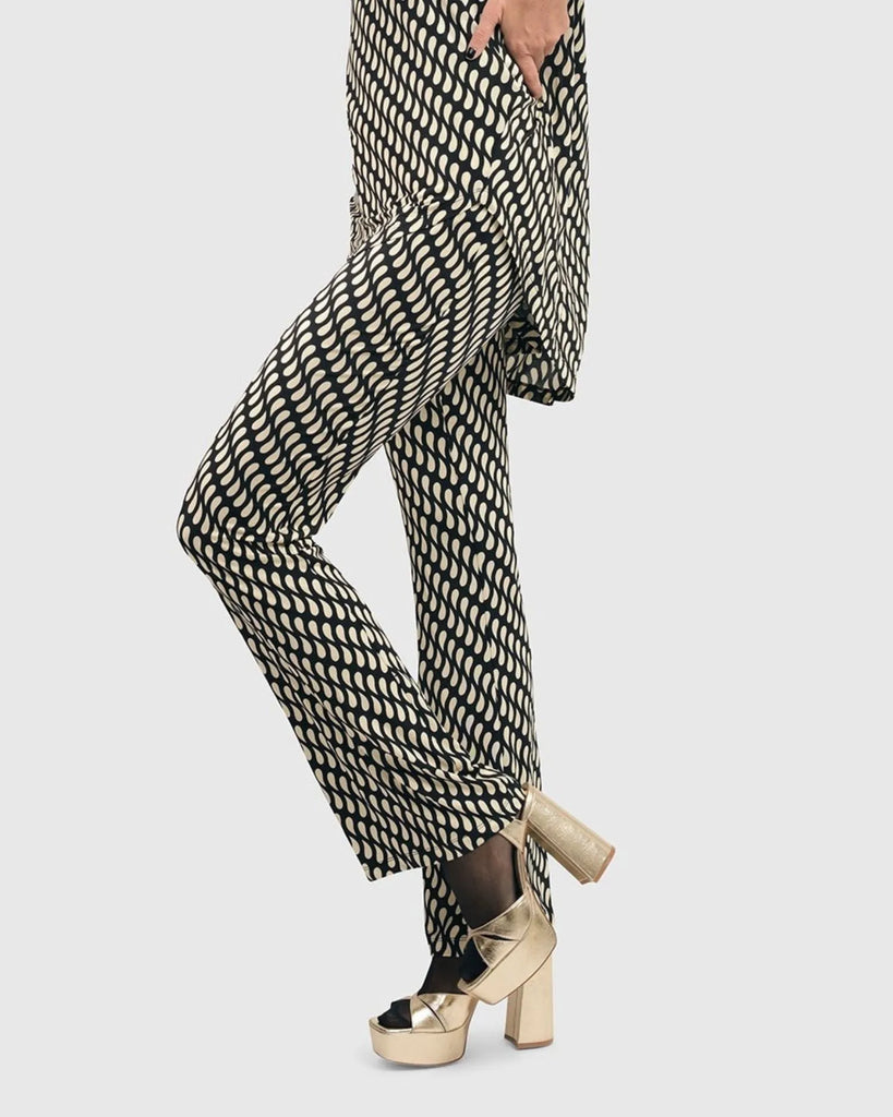alembika-ana-bootleg-flare-pants-droplets-flarehose image 1