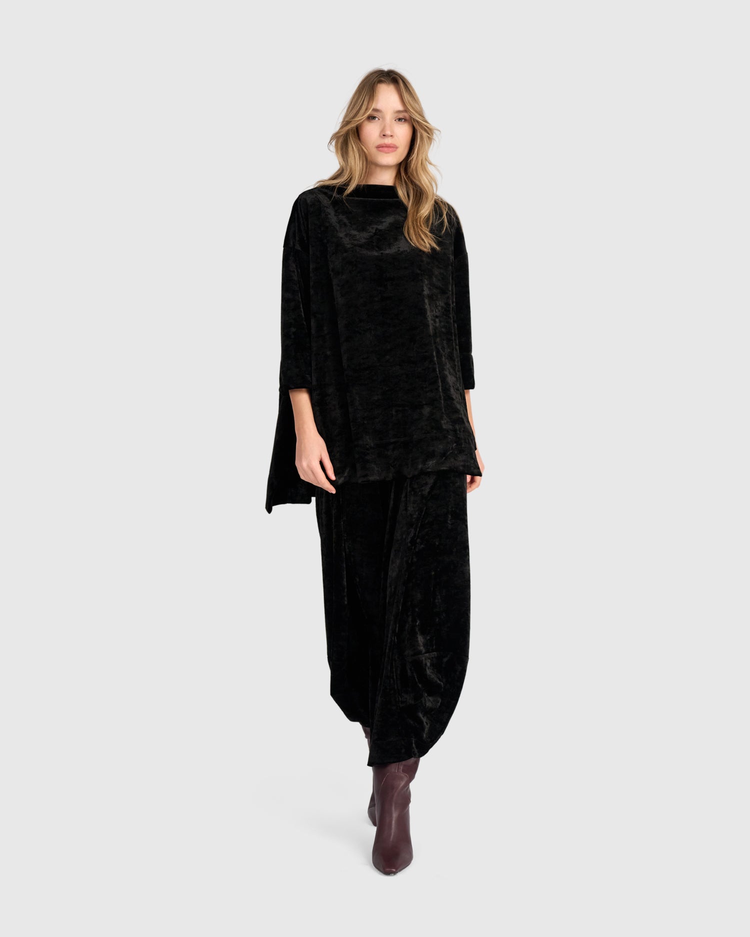 alembika-crushed-velvet-trapeze-top-schwarz-tunika image 8