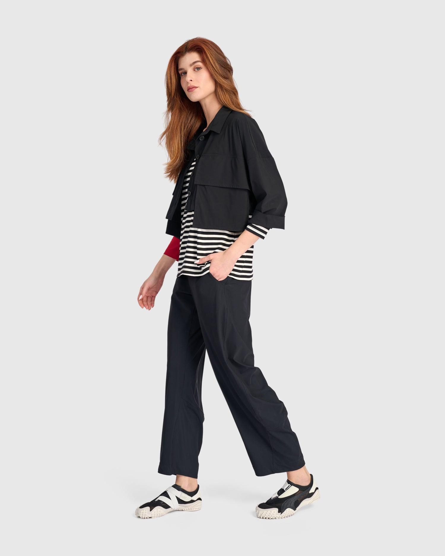 alembika-tekbika-crop-utility-topper-black image 3