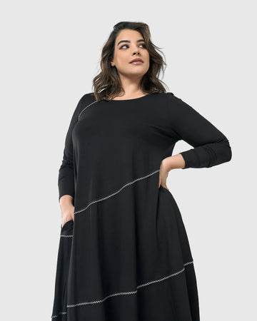 alembika-nightingale-pullover-midikleid-schwarz-fit-flare image 4