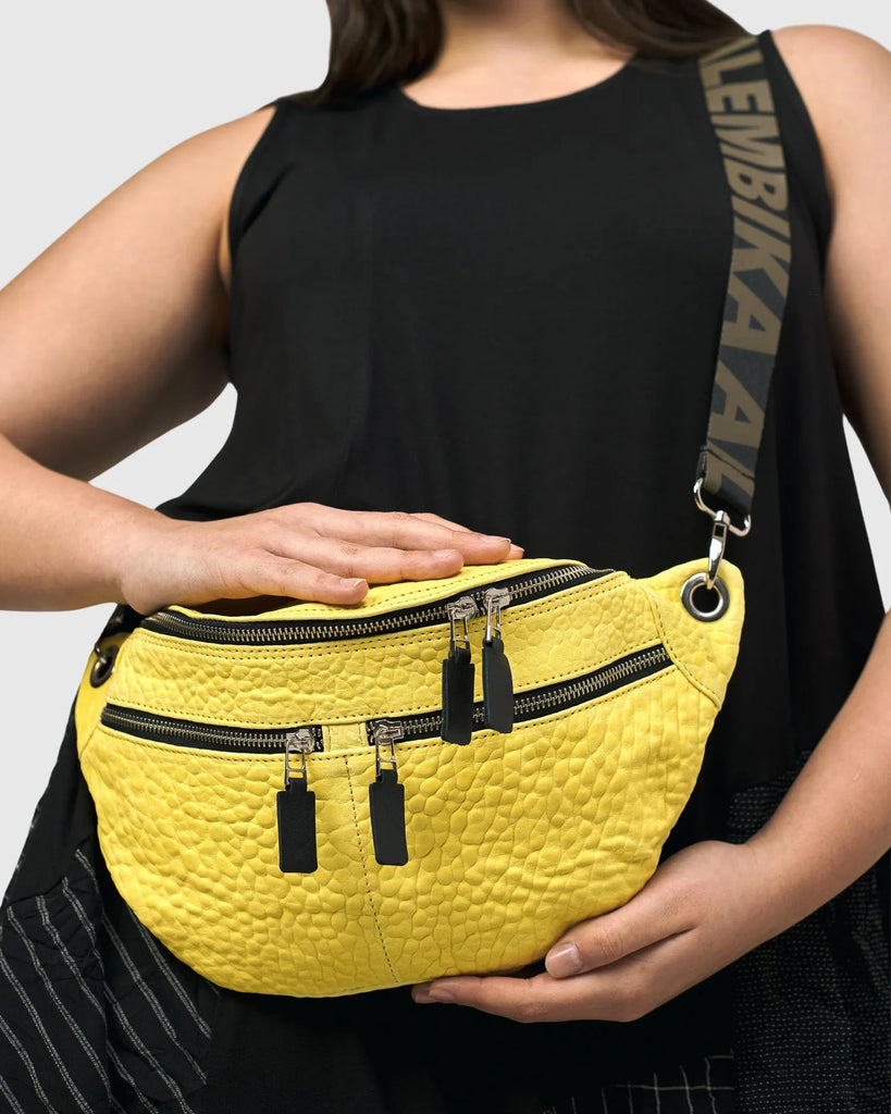 alembika-crossbody-sling-bag-gelb-leder image 1