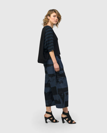 alembika-urban-centro-cropped-tee-navy image 5