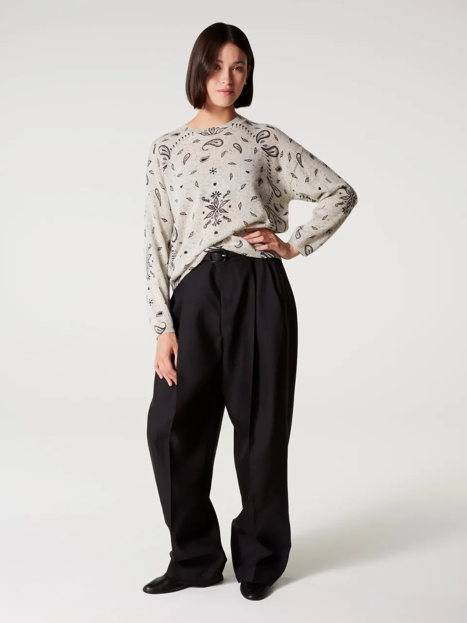 absolut-ariane-print-rundhals-kaschmirpullover-f-r-damen-bandana-granit-grau image 1