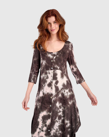 alembika-homebound-button-dress-braun-pink-tie-dye image 3