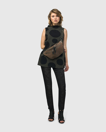 alembika-urban-dots-rmelloses-mockneck-top-khaki image 8