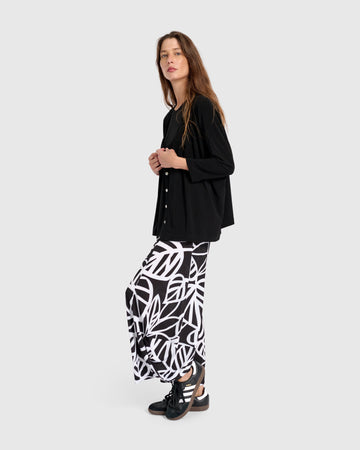 alembika-essential-relaxed-crop-cardigan-schwarz image 5