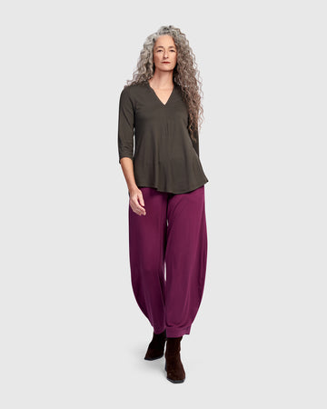 alembika-essential-v-neck-top-khaki image 7