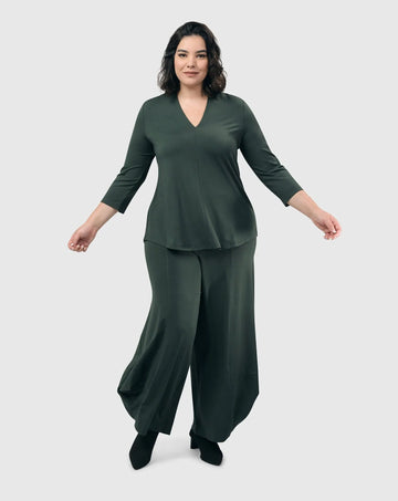 alembika-essential-v-neck-top-gr-n image 2