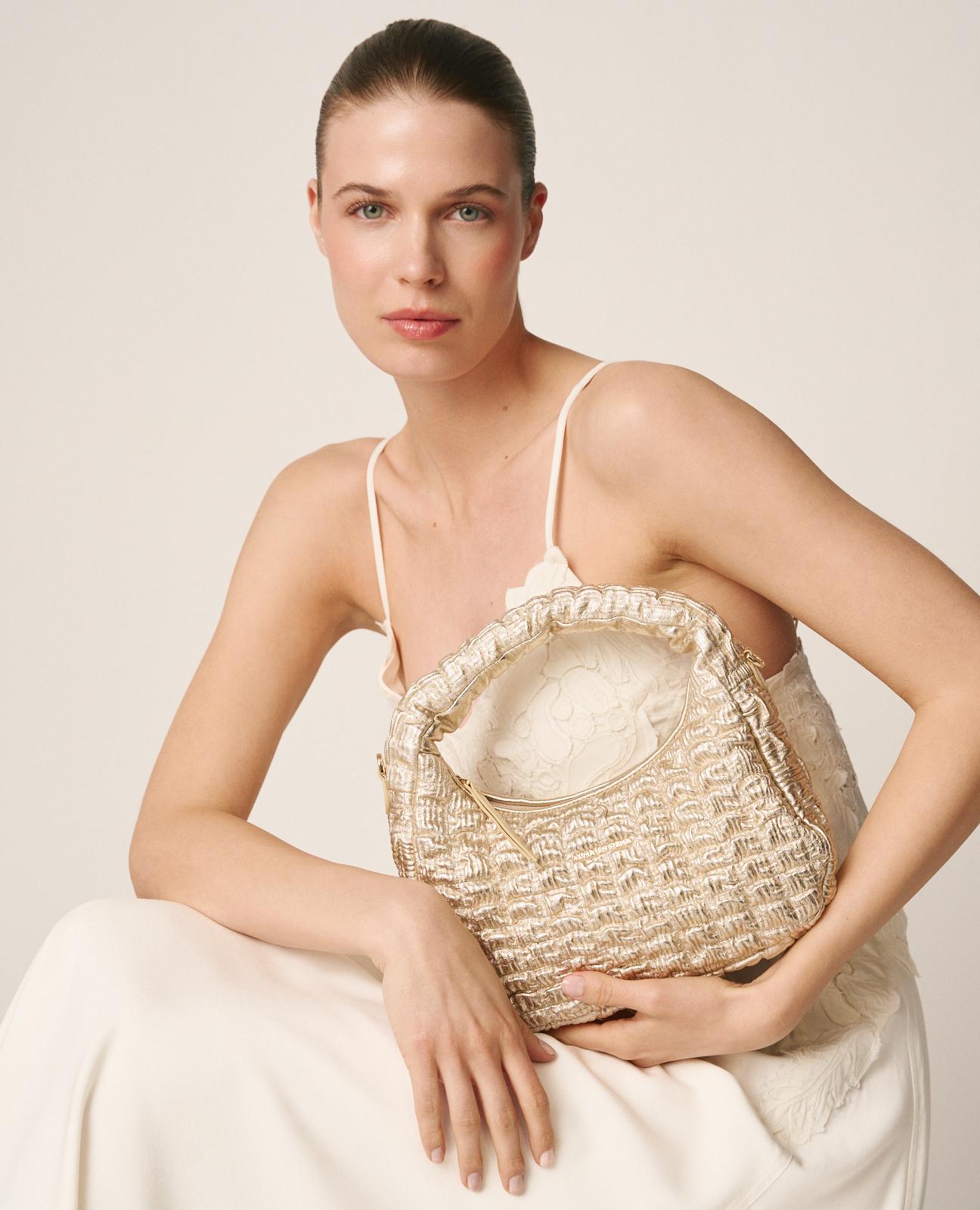alma-en-pena-embossed-bag-leder-umh-ngetasche-gold image 4
