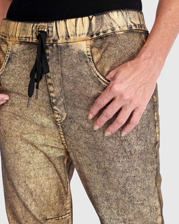 alembika-metallic-boyfriend-jogger-jeans-gold-ap623g image 2