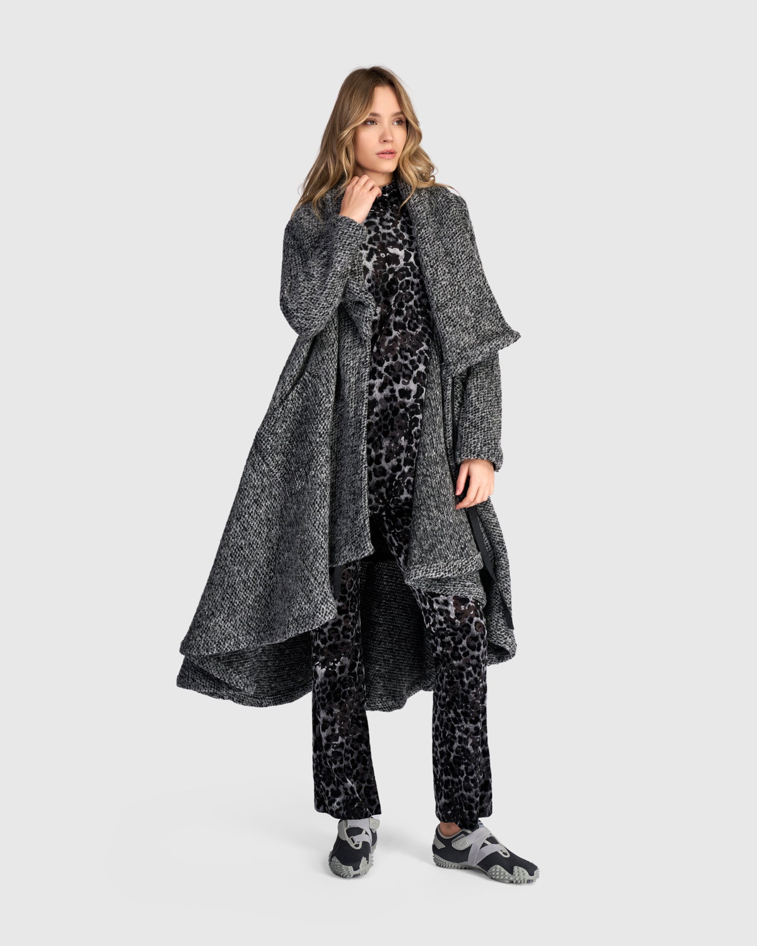 alembika-misty-wrap-wickeljacke-grau-melange image 7