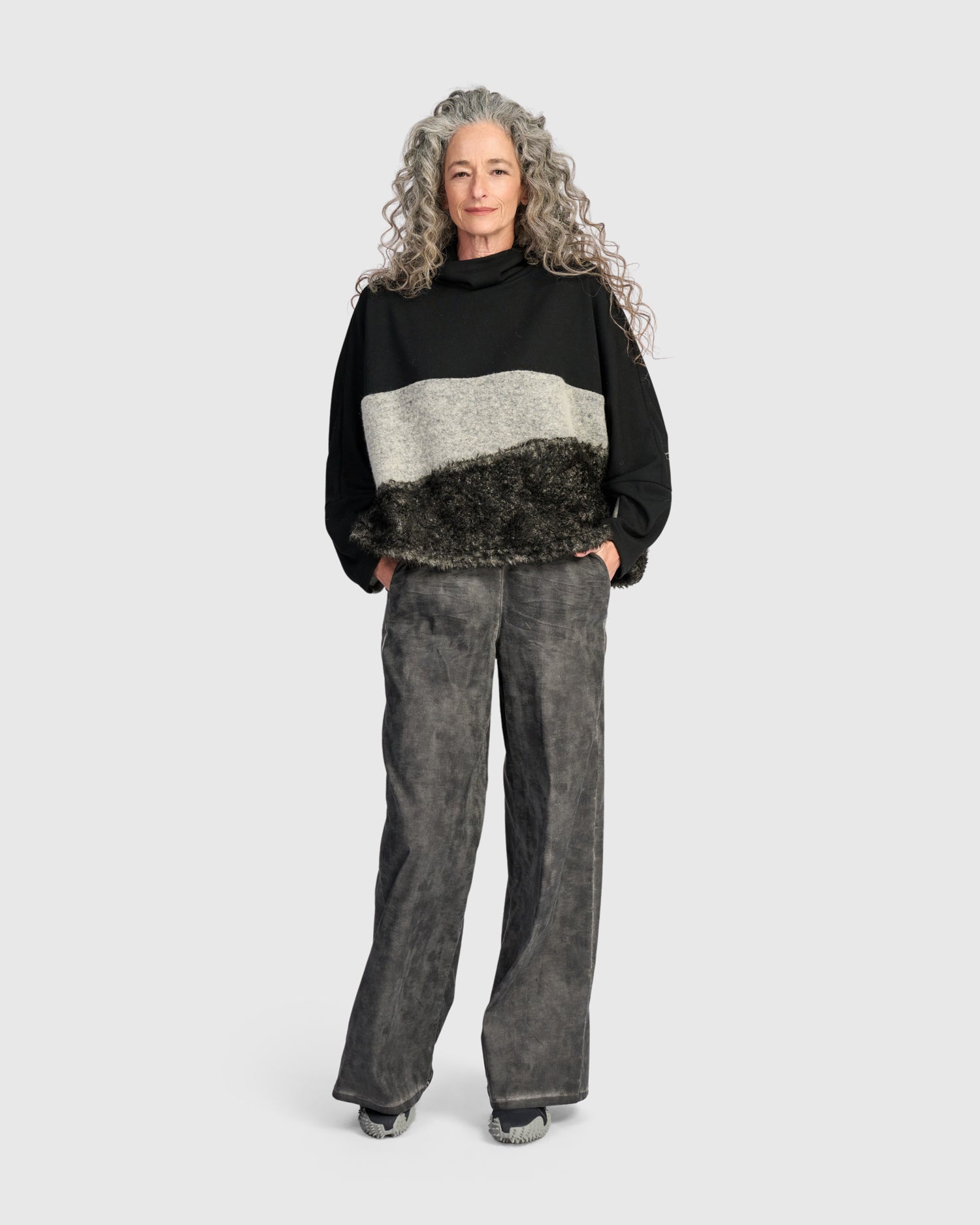 alembika-stone-wash-wide-leg-stretch-jeans-smoke image 8