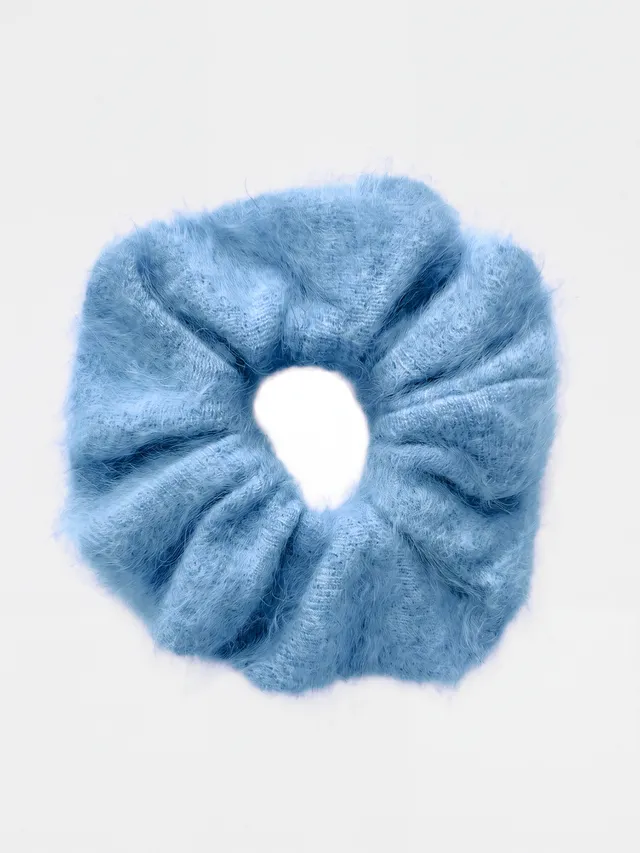 absolut-sterenn-scrunchie-haargummi-aus-geb-rstetem-kaschmir-hellblau image 1