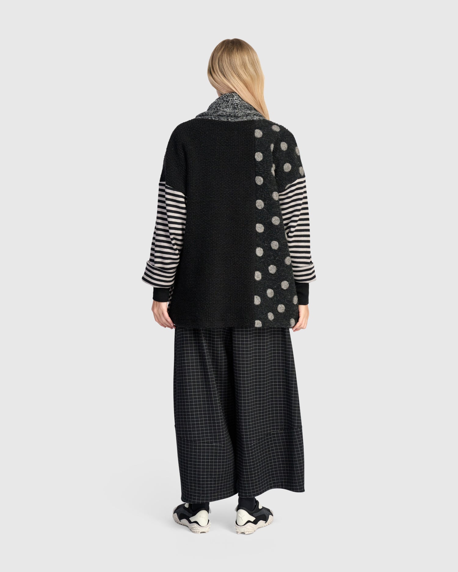 alembika-urban-elsie-cardigan-storm-mix-strickjacke image 6
