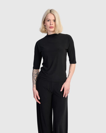 alembika-essential-slinky-mockneck-tee-schwarz-basic image 4