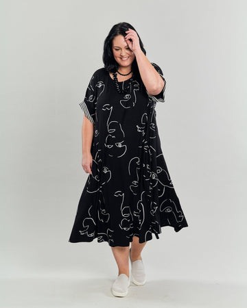 alembika-ayla-trapeze-midi-kleid-faces image 6