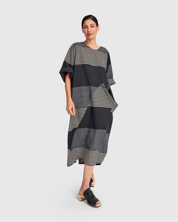alembika-urban-unfurl-taschen-kleid-slate-stripes image 2