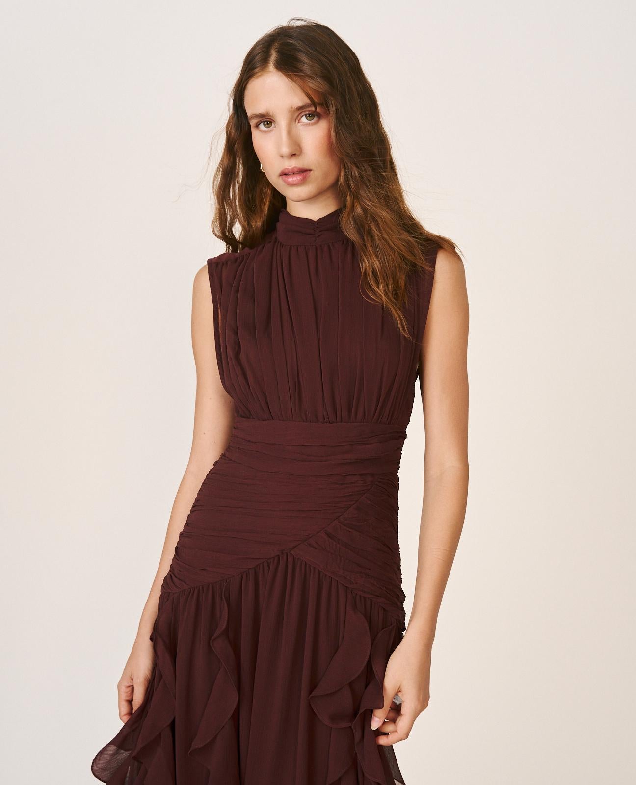 alma-en-pena-langes-kleid-mit-r-schen-braun-rmellos image 2