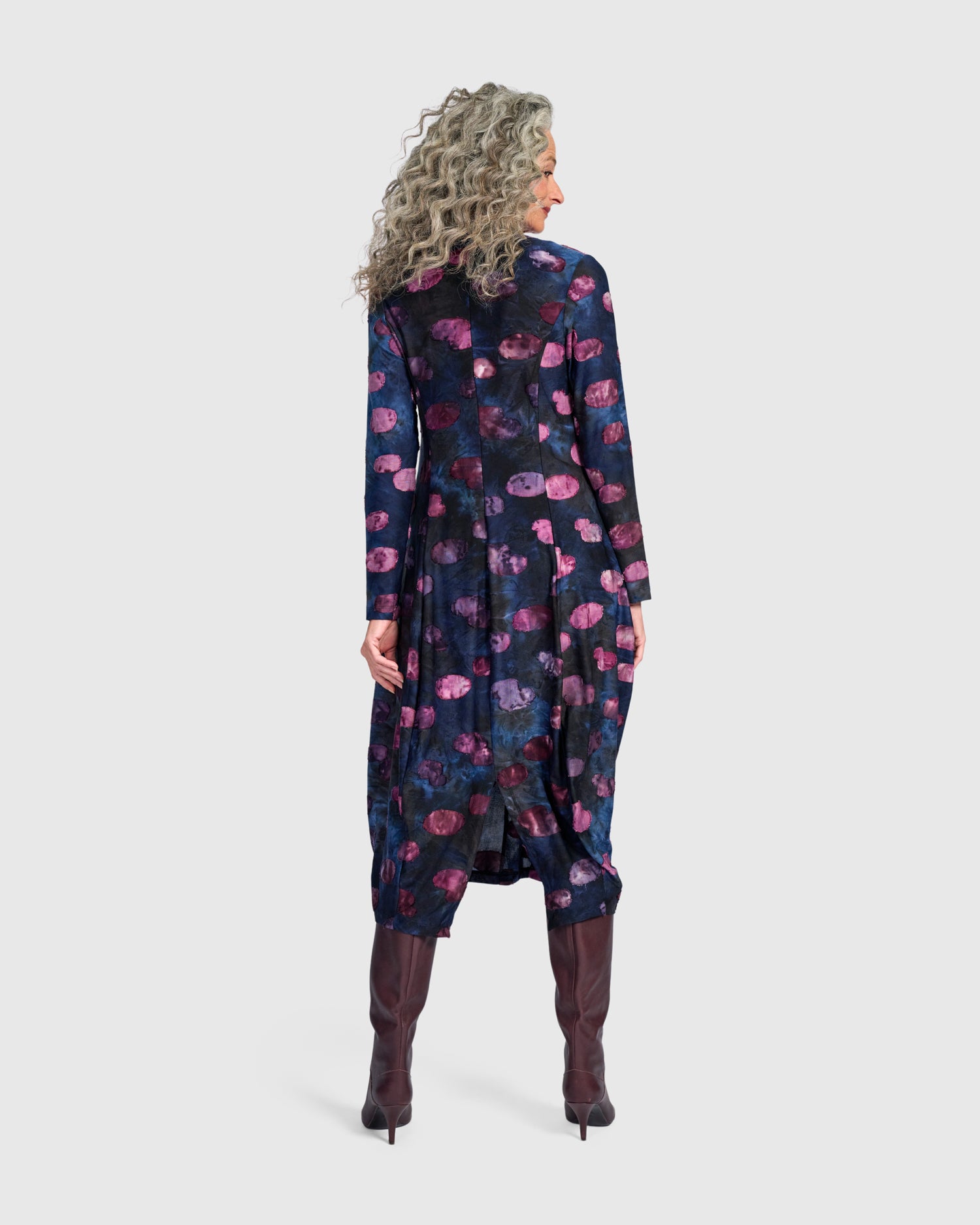 alembika-festoon-v-neck-cocoon-kleid-midnight-wine image 7