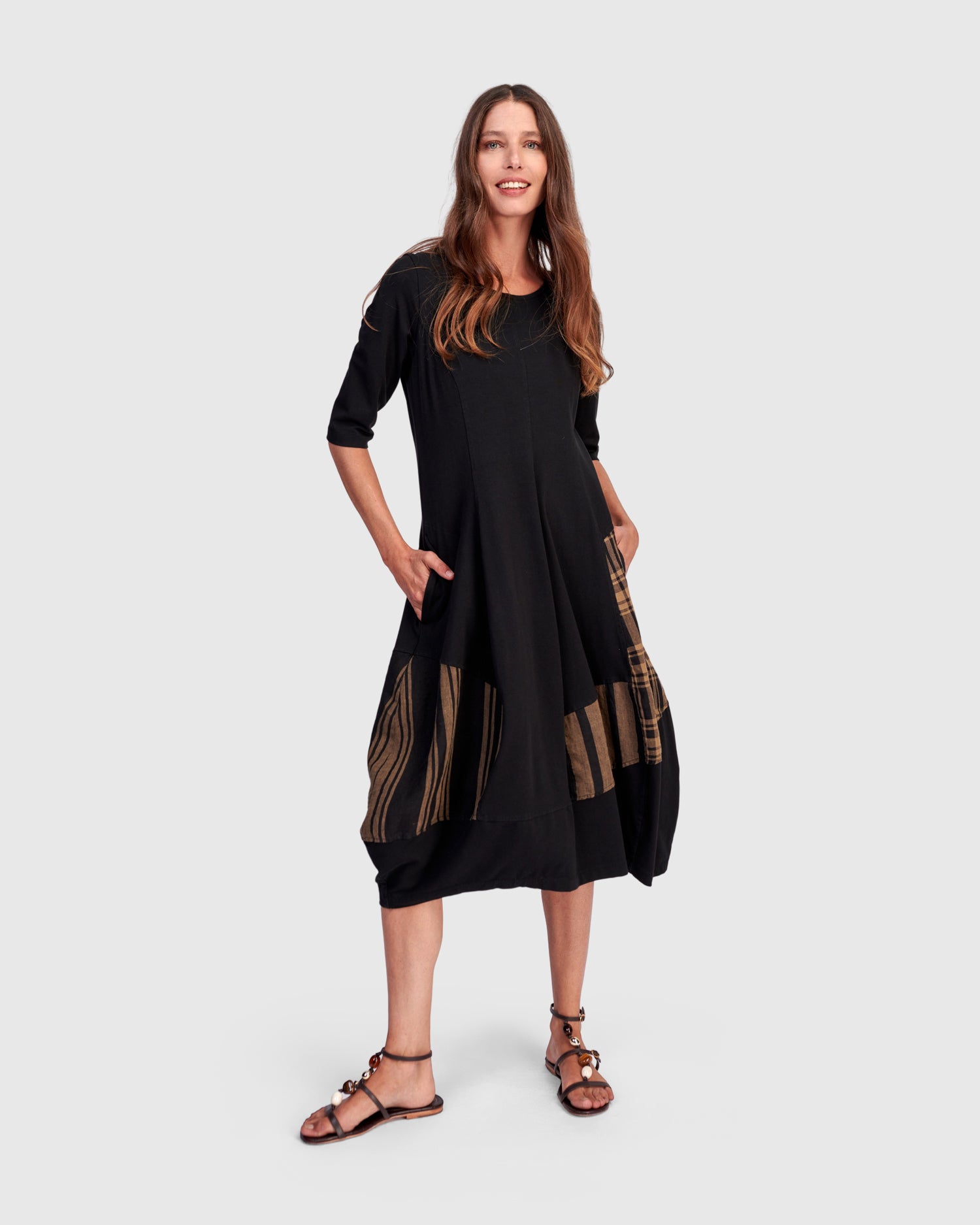 alembika-dusky-broadway-cocoon-kleid-black-sepia image 2