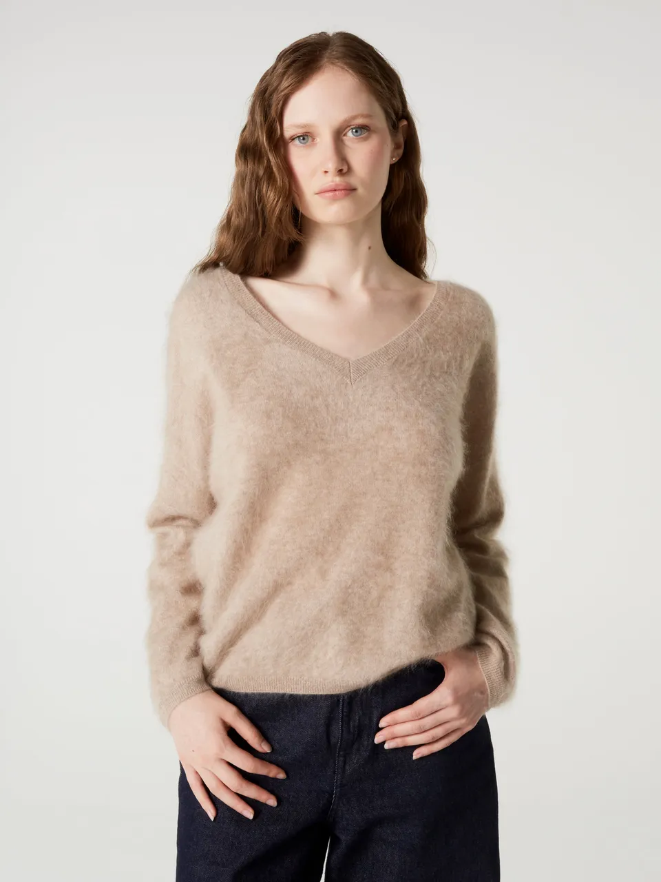 absolut-soeli-oversize-pullover-mit-v-ausschnitt-aus-geb-rstetem-kaschmir-f-r-da image 1
