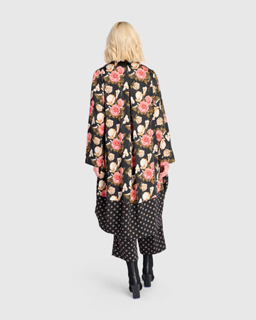 alembika-spritz-duster-black-bronze-dots-mantel image 5