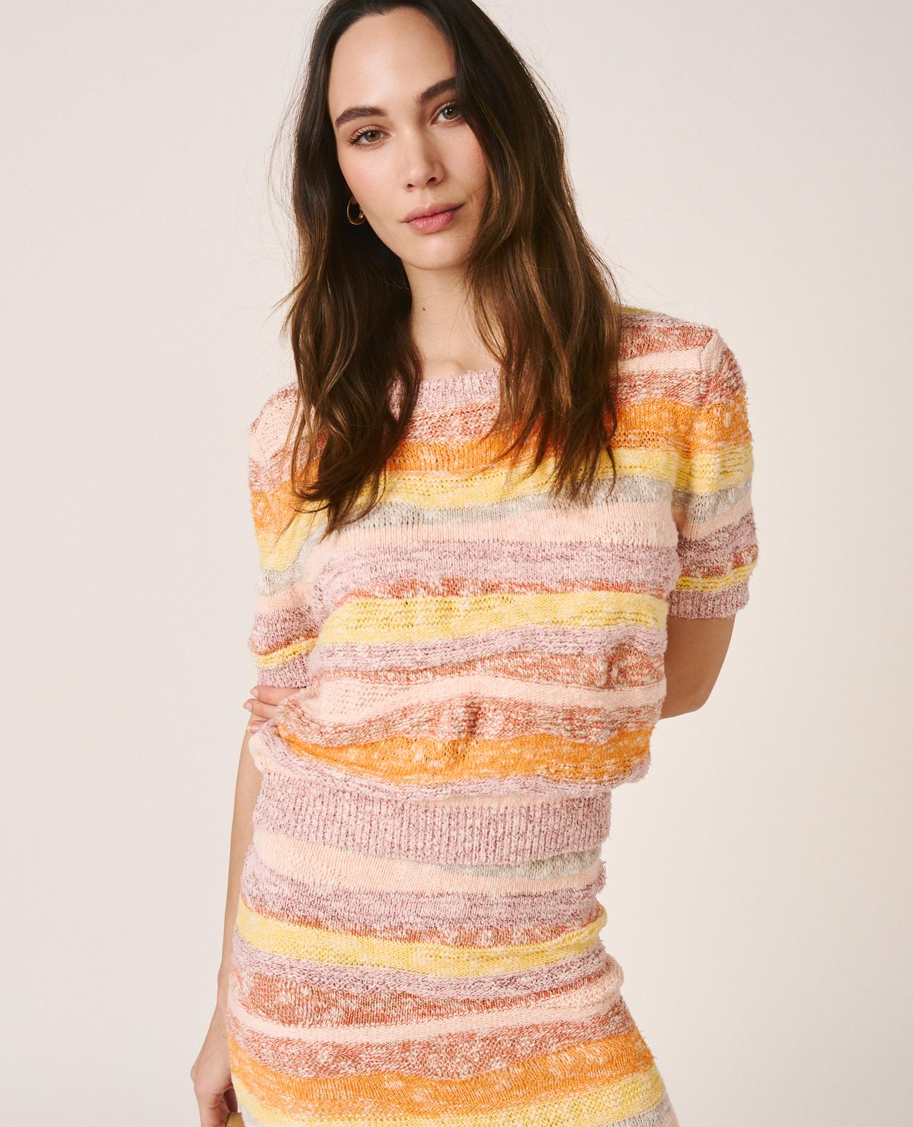 alma-en-pena-short-sleeve-top-stricktop-orange-geometrisch image 1