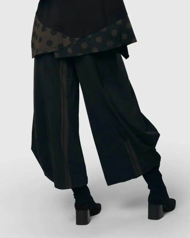 alembika-tekbika-stripe-punto-pants-black-khaki-stretchhose image 1