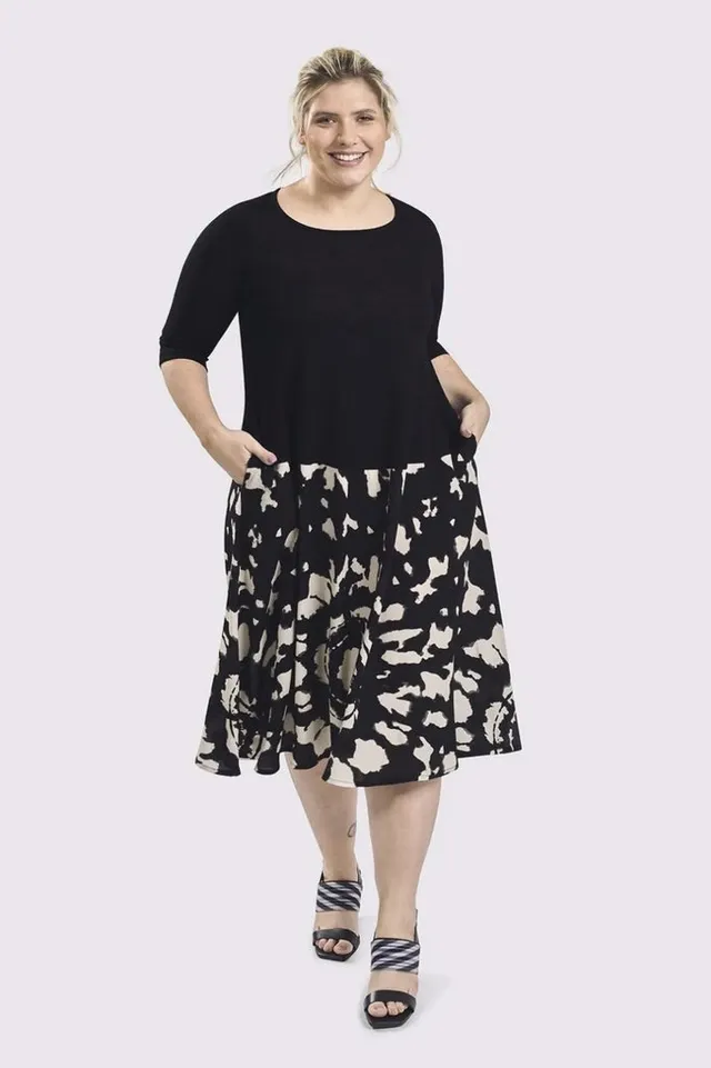 alembika-samantha-dress-speckle-jerseykleid-mit-mandala-rock image 1