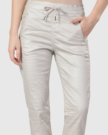 alembika-pinstripe-iconic-stretch-jeans-pearl-white image 6