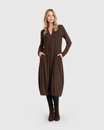 alembika-essential-slinky-cocoon-dress-sepia-midi-kleid image 4