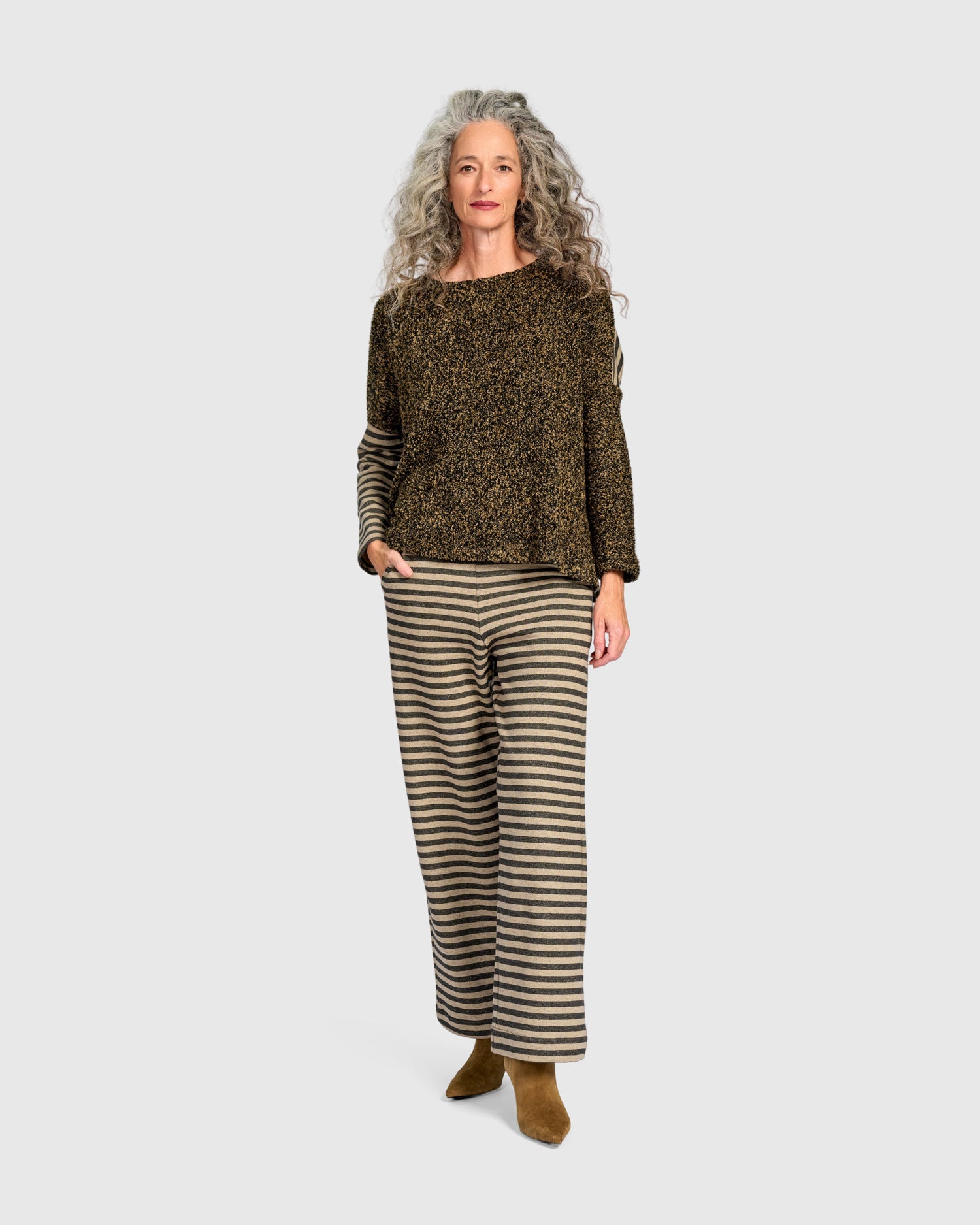 alembika-urban-elevation-straight-hose-camel-stripe image 8