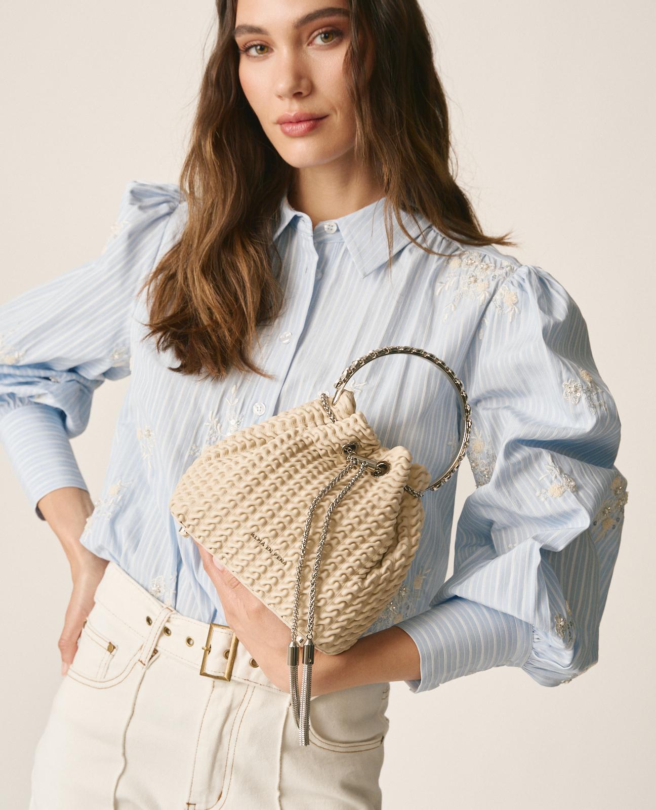 alma-en-pena-candy-clutch-aus-leder-gepr-gte-abendtasche-mit-strass-griff image 2