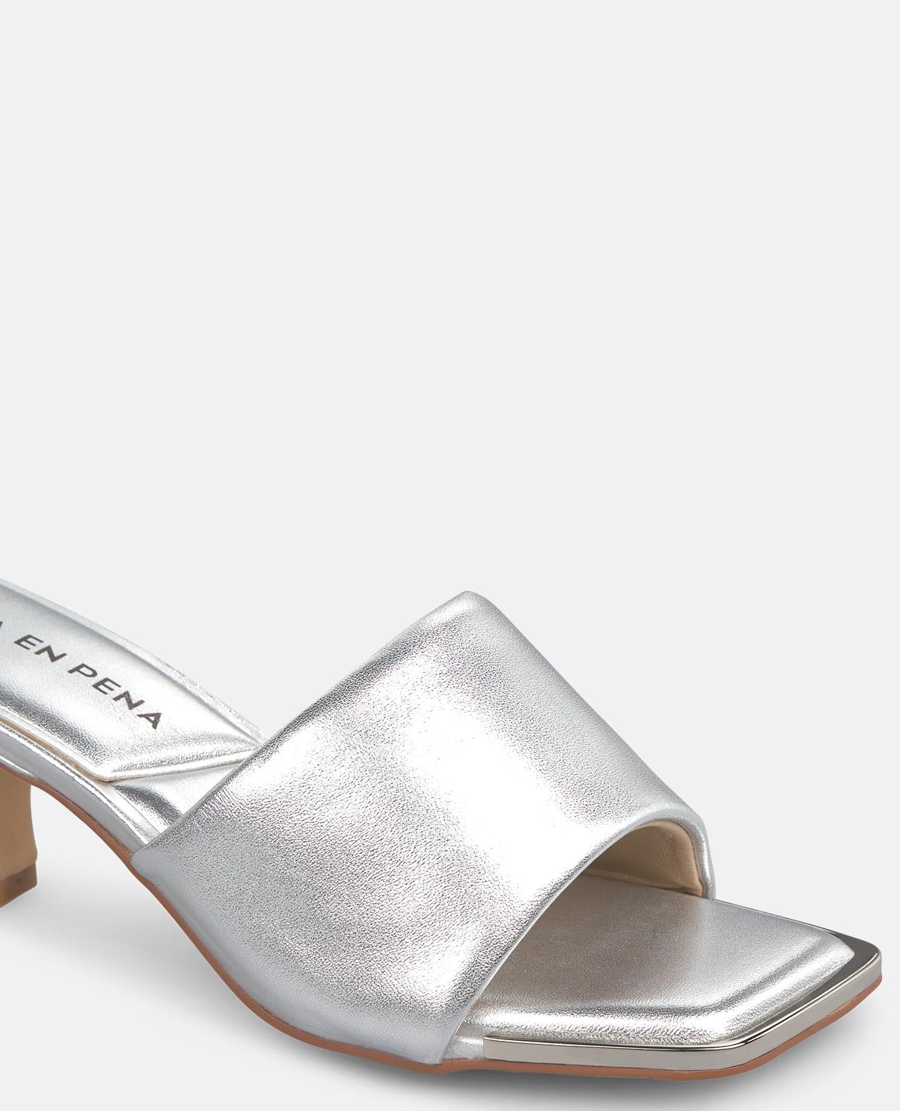 alma-en-pena-alfa-62847-riemchen-sandalette-metallic-silber-5-cm image 4