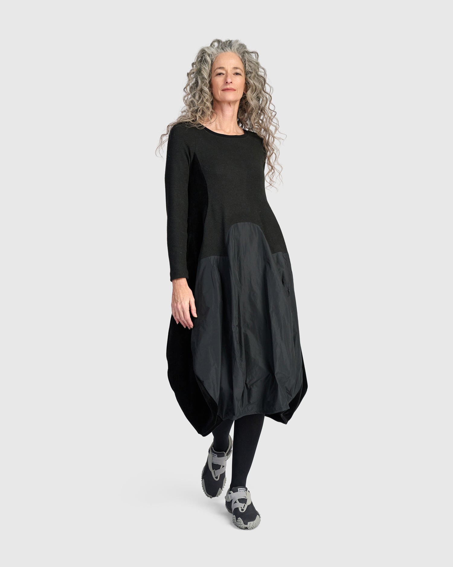 alembika-urban-mossa-cocoon-kleid-schwarz image 6