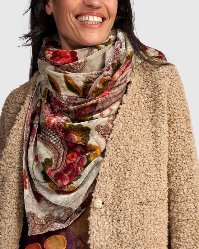 alembika-mango-velvet-schal-almond-botanic-188-cm-paisley-tuch image 1