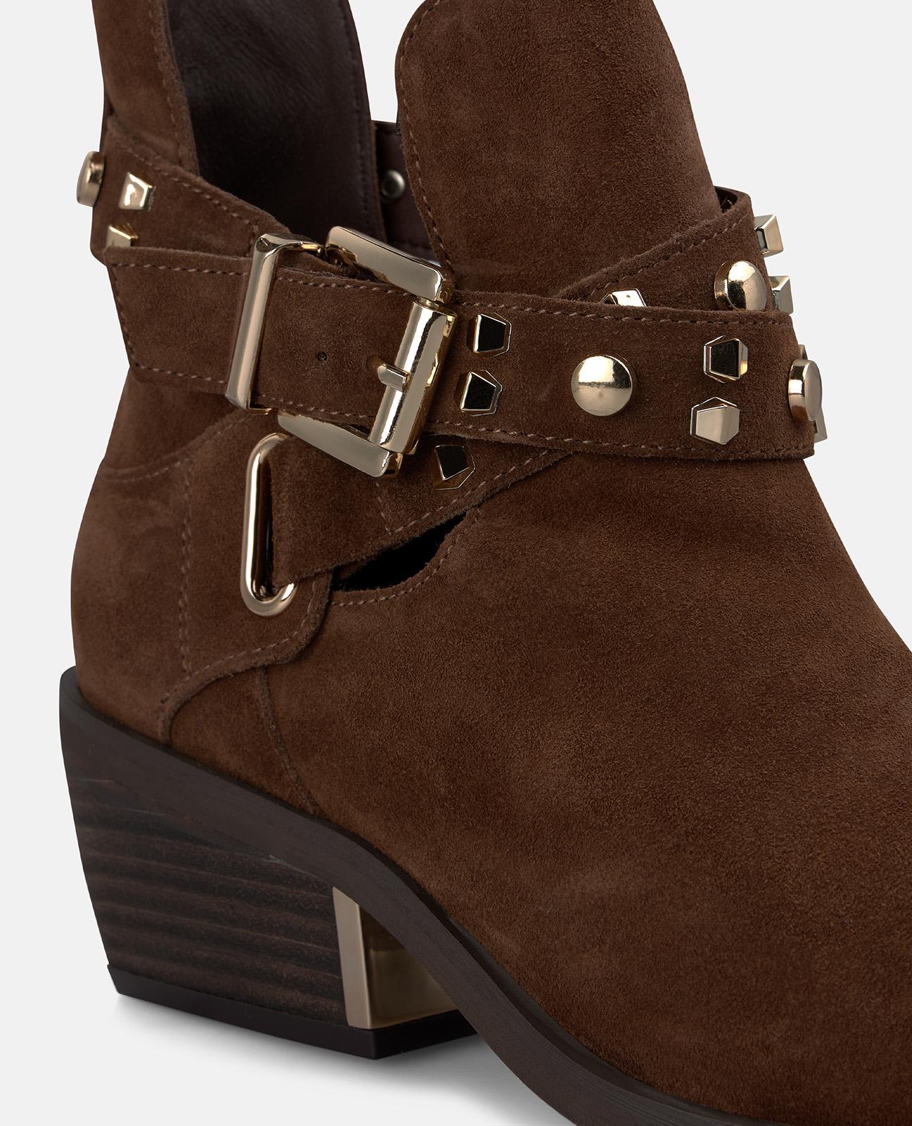 alma-en-pena-suede-ankle-boots-buckle-studs-stiefelette-camel-5-cm image 4