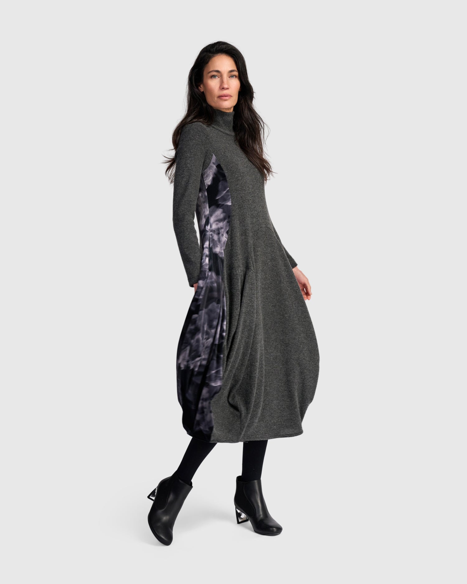 alembika-orris-cocoon-kleid-carbon image 1