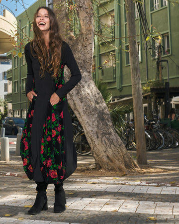 alembika-nocturne-crew-cocoon-kleid-roses image 2